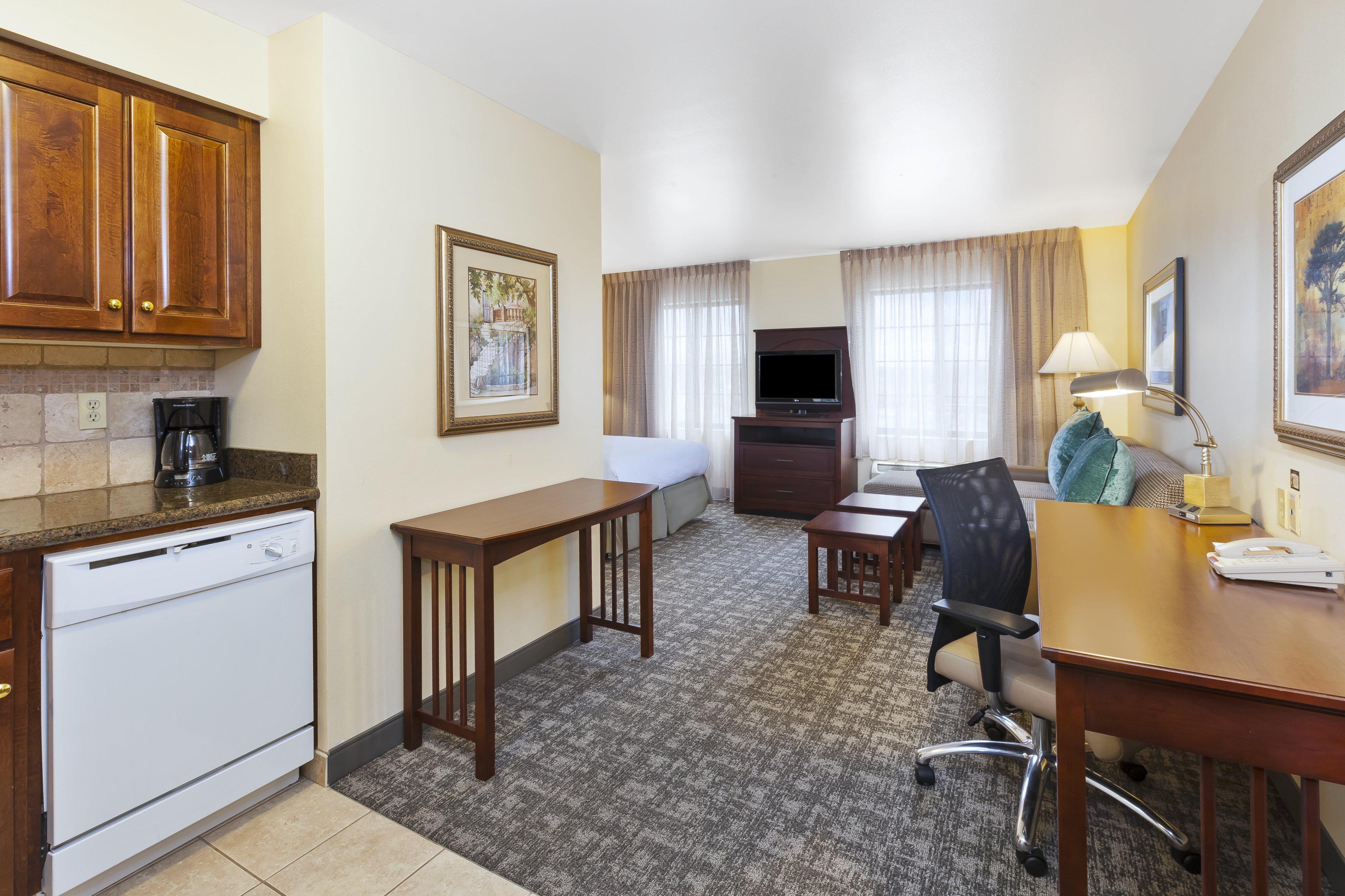 Staybridge Suites Lansing-Okemos By Ihg Экстерьер фото
