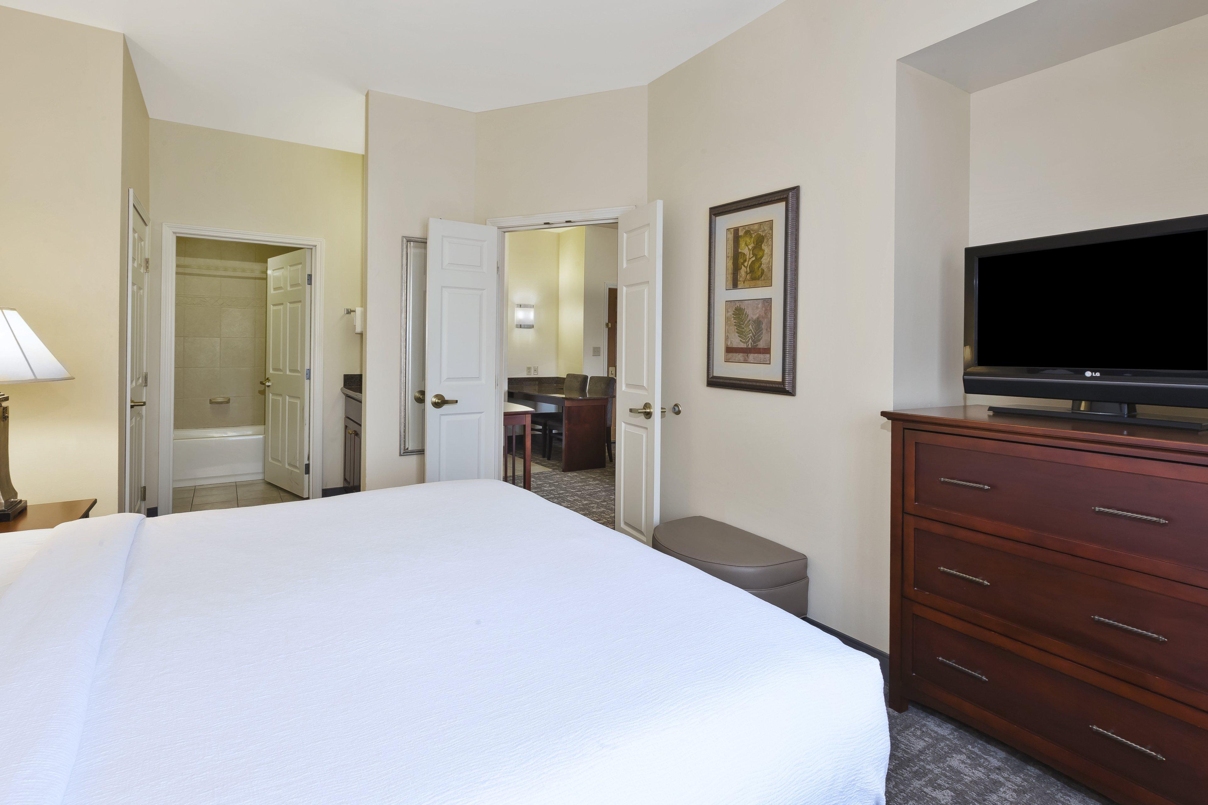Staybridge Suites Lansing-Okemos By Ihg Экстерьер фото