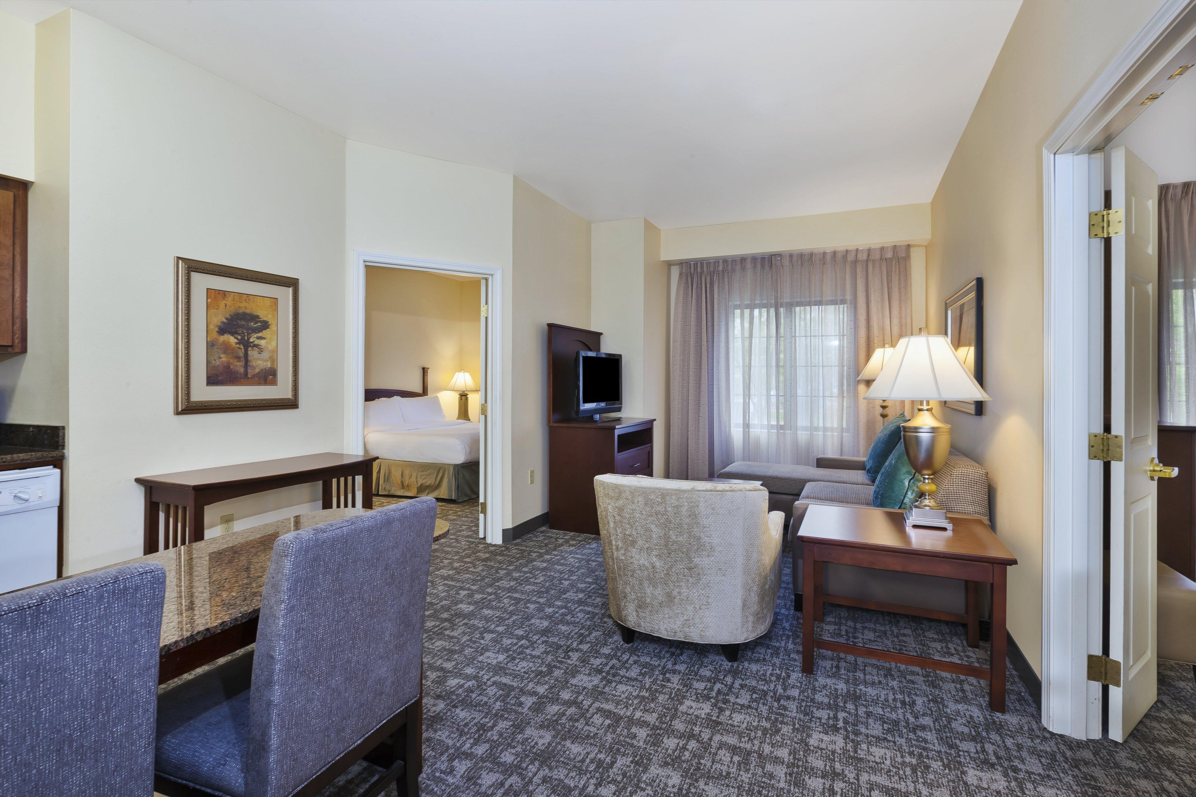 Staybridge Suites Lansing-Okemos By Ihg Экстерьер фото